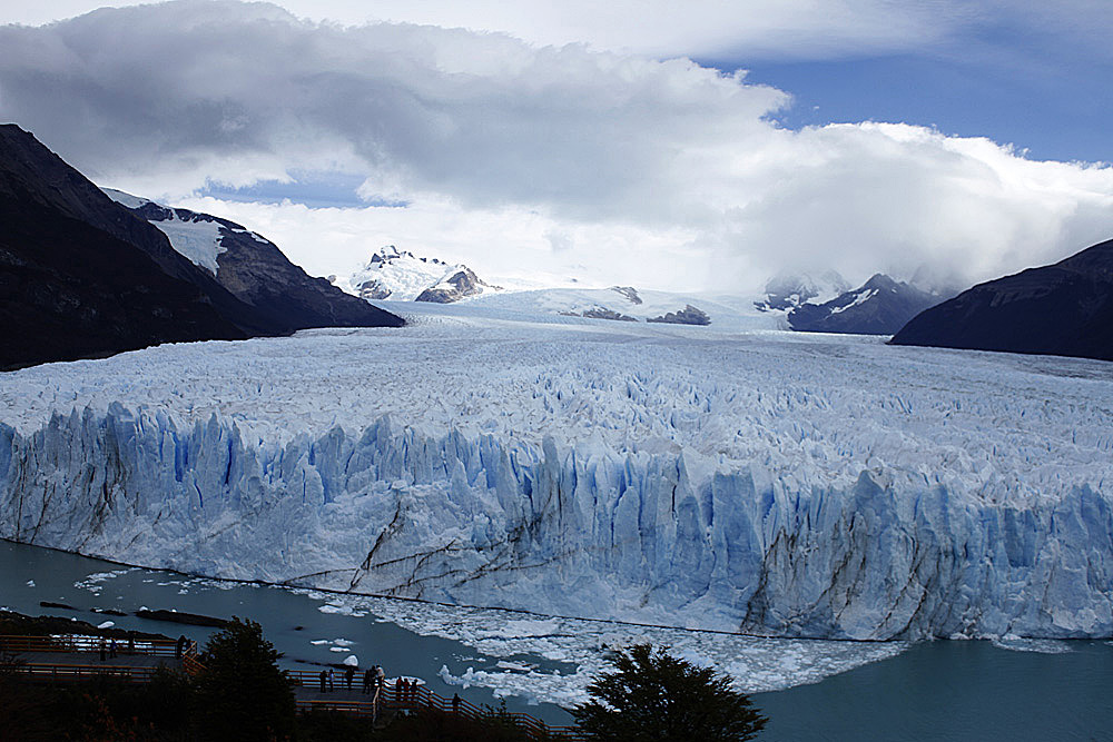 moreno glacier panorama photo