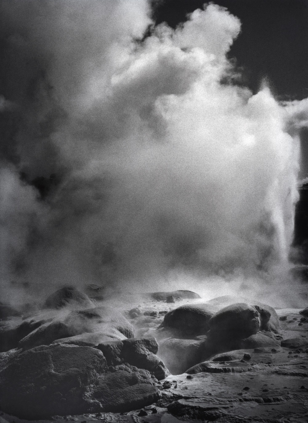 puhuto geyser